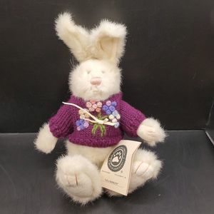 Boyds Creamy‎ Beige Plush Easter Bunny Rabbit "Lila Hopkins" Purple Sweater NWT